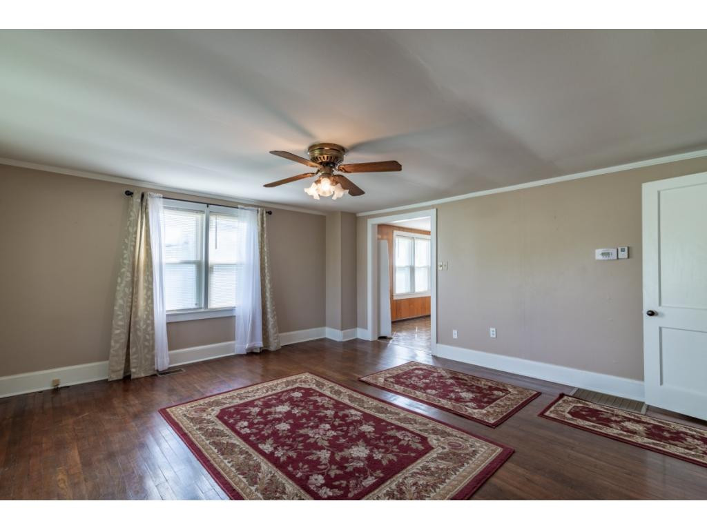 855 Emmett Road Bristol, TN 37620 - Photo 10 of 27 Photo 10