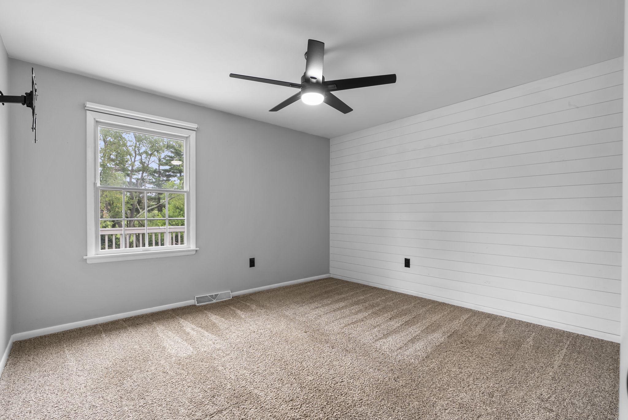 2908 Michelle Road Manchester, MD 21102 - Photo 18 of 34 Primary bedroom!