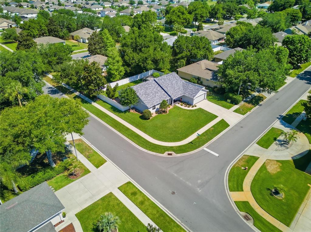 5010 Treasure Cay Road Tavares, FL 32778 - Photo 29 of 32 an aerial view of a swimming pool