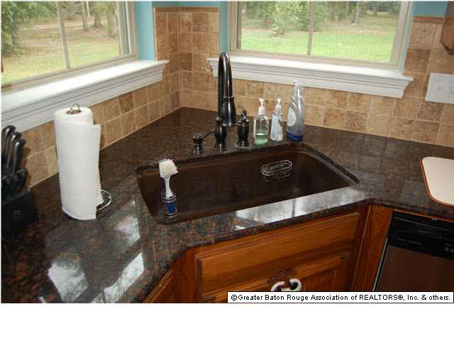 35025 Clinton Allen Road Denham Springs, LA 70706 - Photo 10 of 32