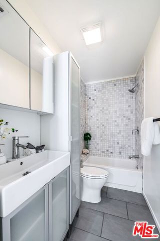 $1,125,000 | 4623 Jessica Drive, Los Angeles, CA 90065