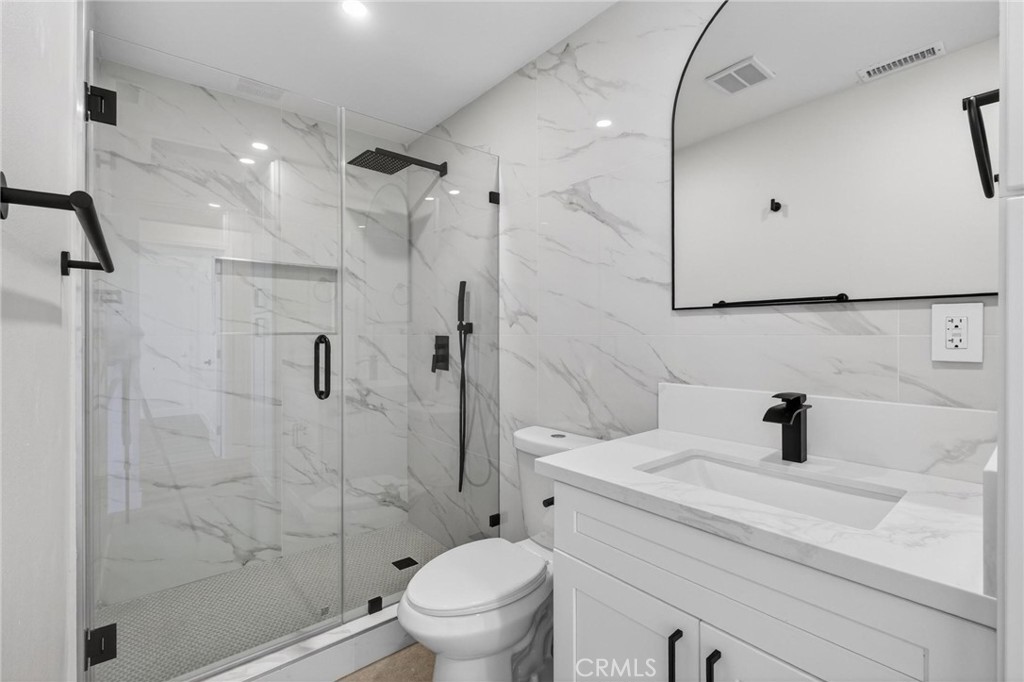 173 West 232nd Place Carson, CA 90745 - Photo 17 of 21