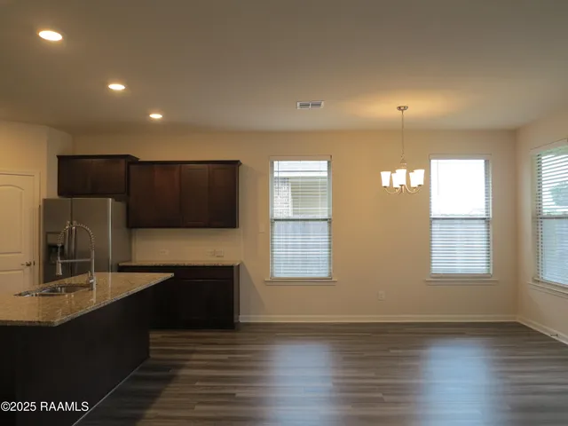 $2,060 | 207 Holly Grove Lane, Youngsville, LA 70592