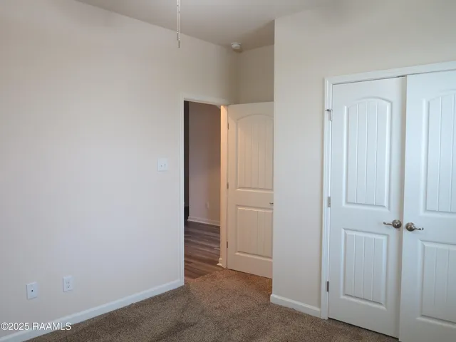 $2,060 | 207 Holly Grove Lane, Youngsville, LA 70592