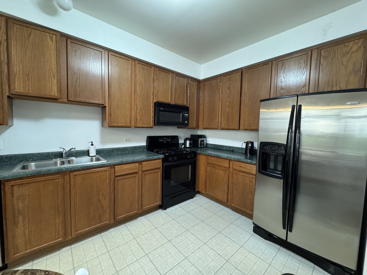 2956 Rutland Circle Naperville, IL 60564 - Photo 3 of 15