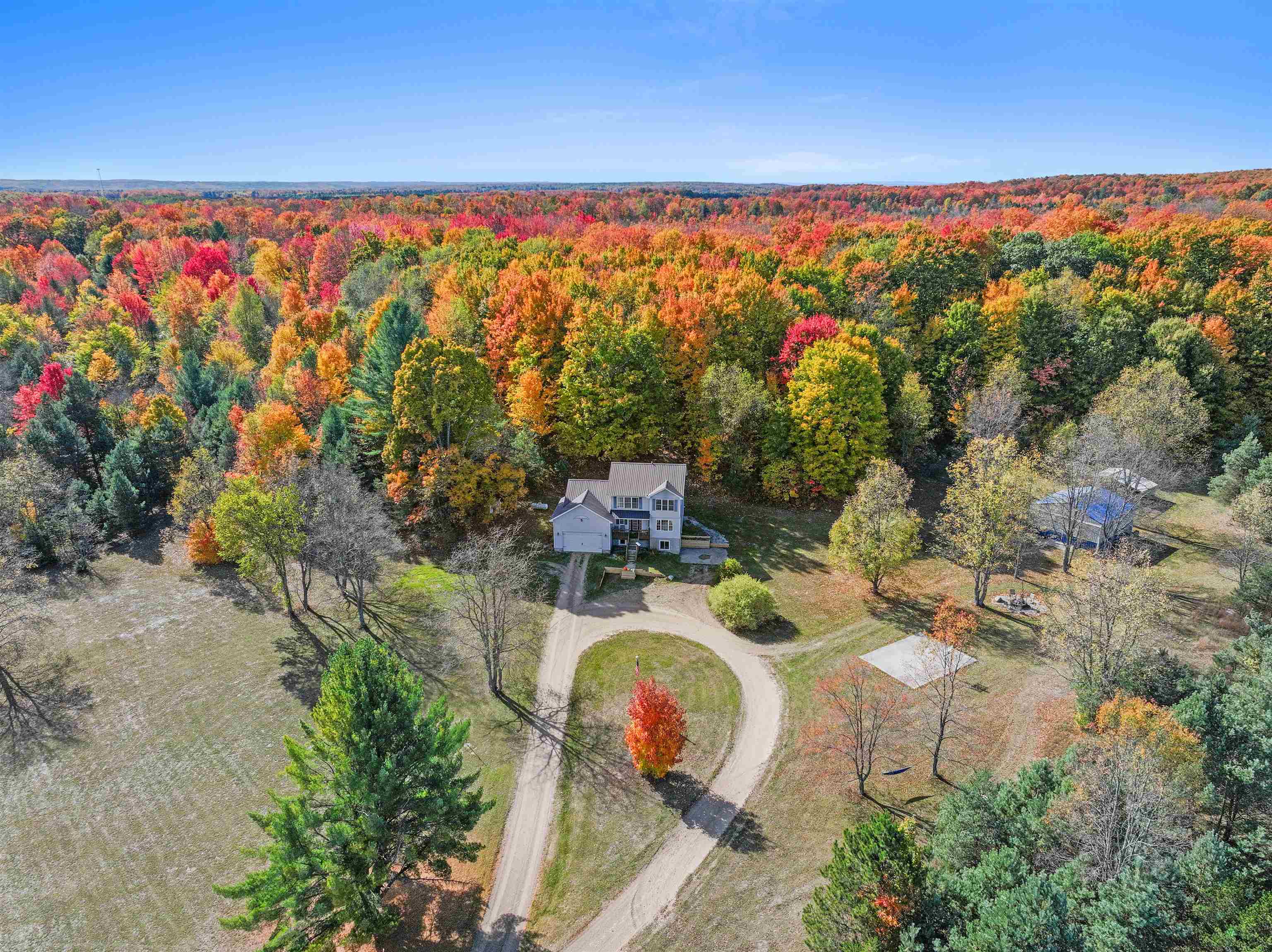 9212 Raspberry Ridge Fife Lake, MI 49633 - Photo 4 of 60