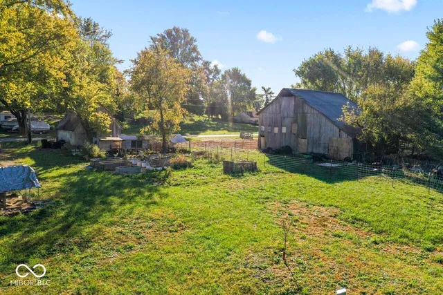 $160,000 | 1185 North Mill Street, Knightstown, IN 47362