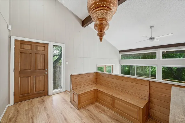 $895,000 | 907 The High Road, Austin, TX 78746