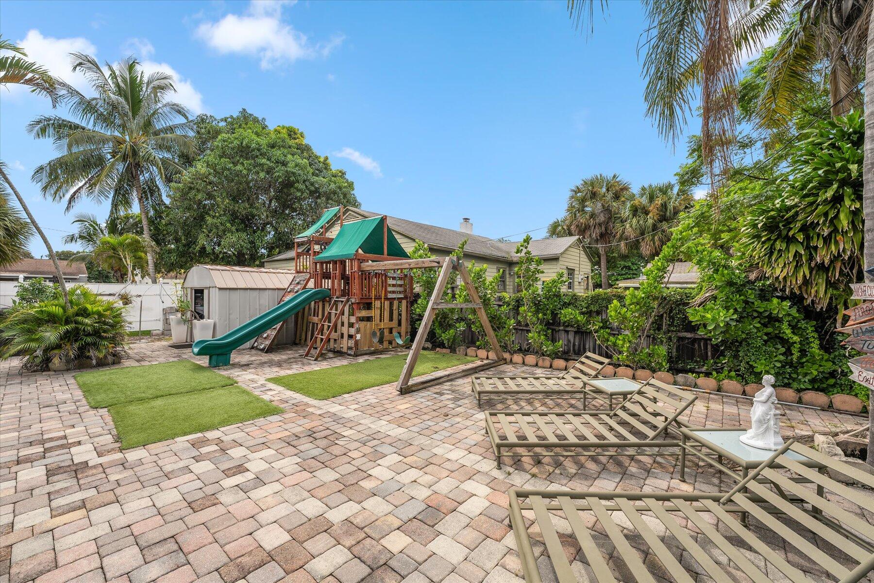 933 Almeria Road West Palm Beach, FL 33405 - Photo 15 of 37 32-DSC01626-Edit