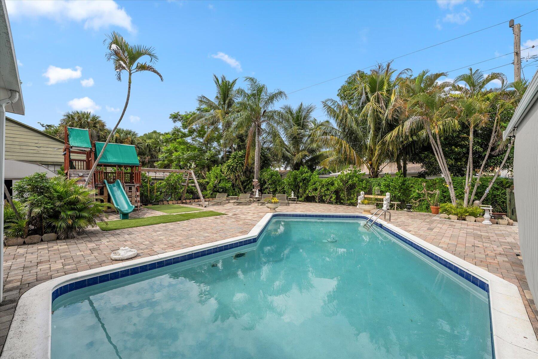 933 Almeria Road West Palm Beach, FL 33405 - Photo 17 of 37 34-DSC01647-Edit