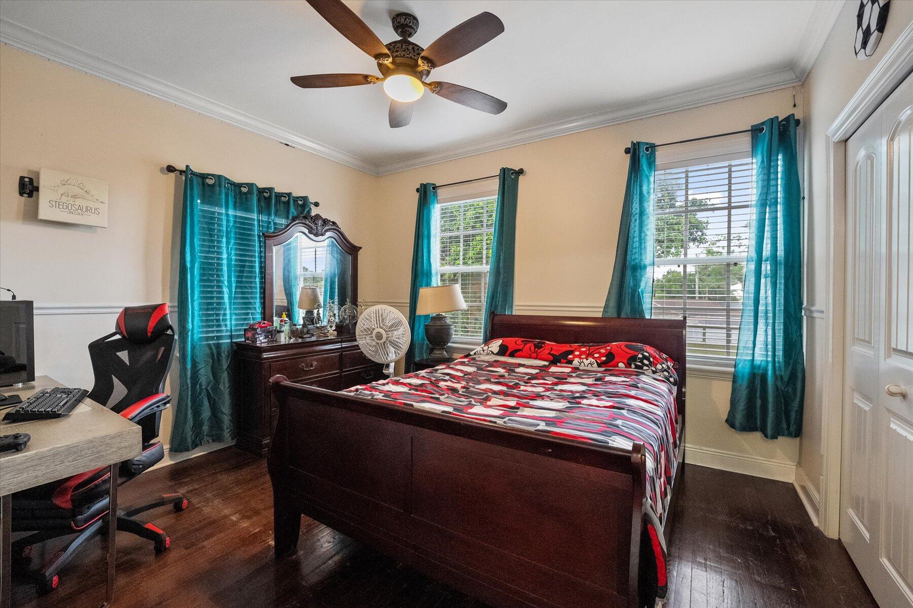 933 Almeria Road West Palm Beach, FL 33405 - Photo 32 of 37 23-DSC00793