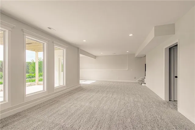 $599,900 | 4806 Northeast 105th Street, Kansas City, MO 64156