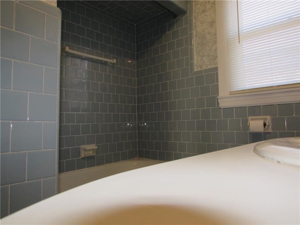 1425 Manville Road, Unit 1 Woonsocket, RI 02895 - Photo 13 of 19