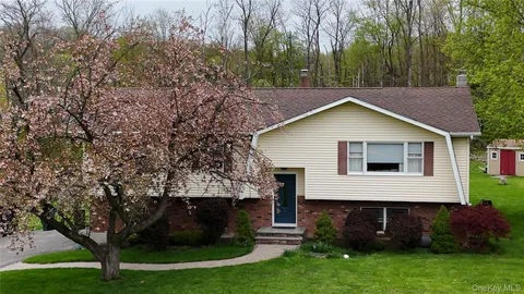 $550,000 | 94 Booth Road, Chester, NY 10918