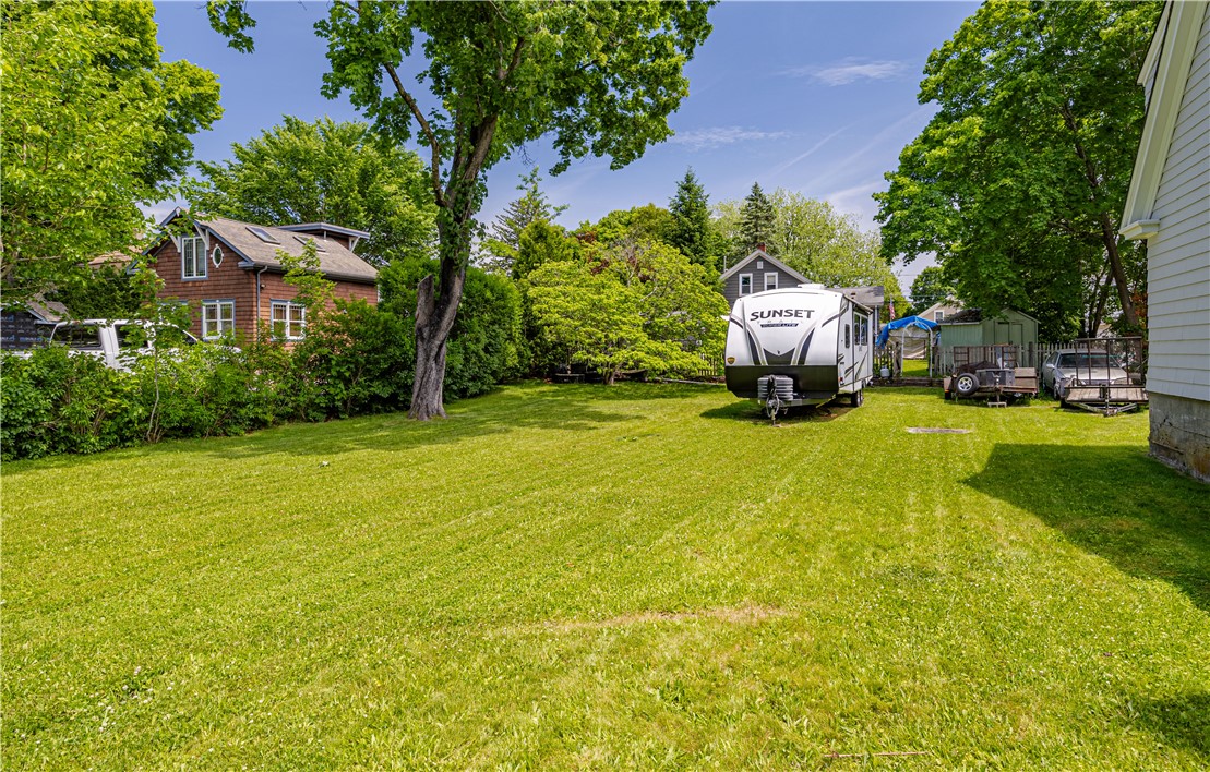 43 Duane Street Warwick, RI 02818 - Photo 5 of 21