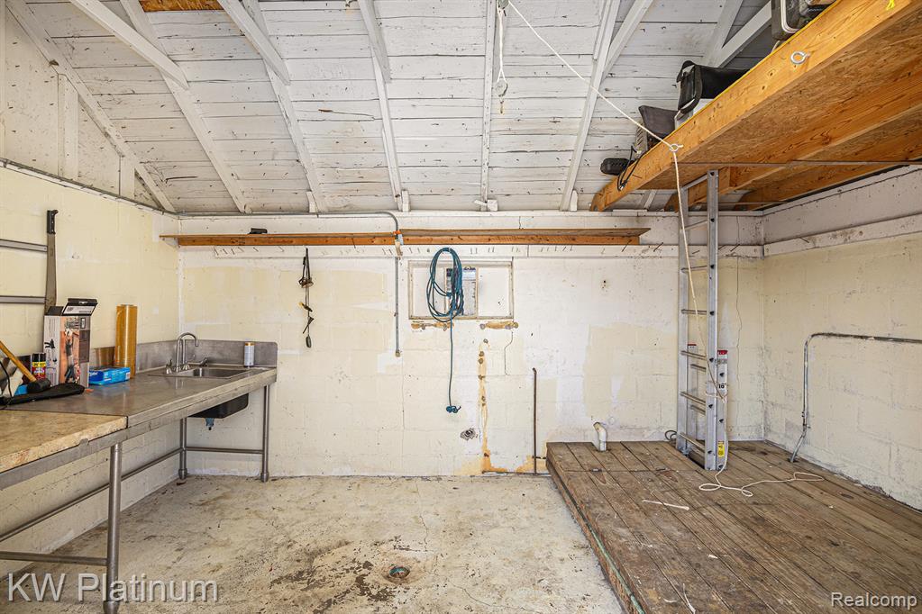 8060 Brockway Road Melvin, MI 48454 - Photo 24 of 39