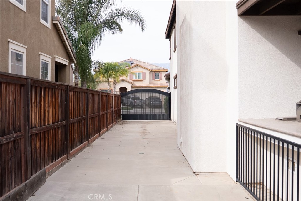 1373 Aztec Court Beaumont, CA 92223 - Photo 54 of 56 a front view of a house with a yard