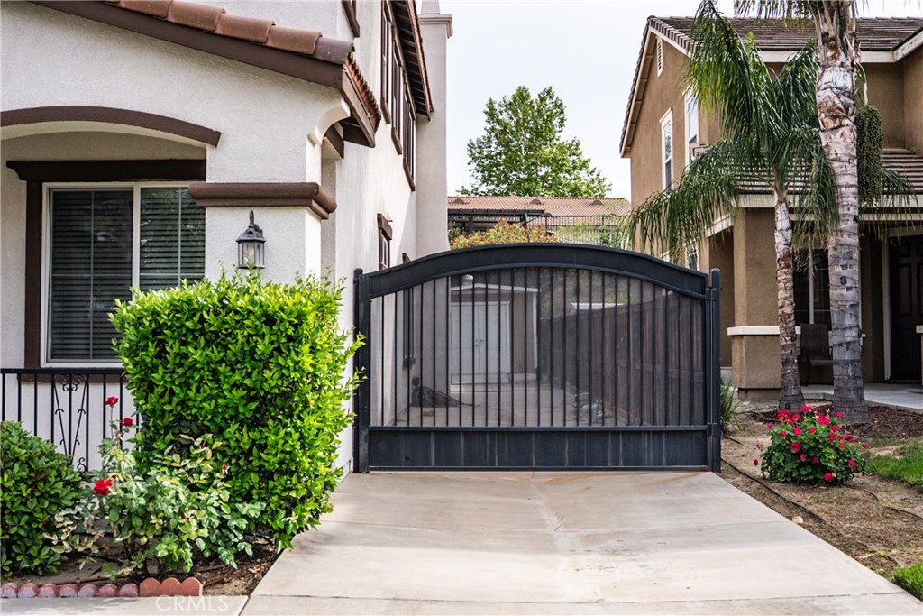1373 Aztec Court Beaumont, CA 92223 - Photo 6 of 56 a view of garden with patio
