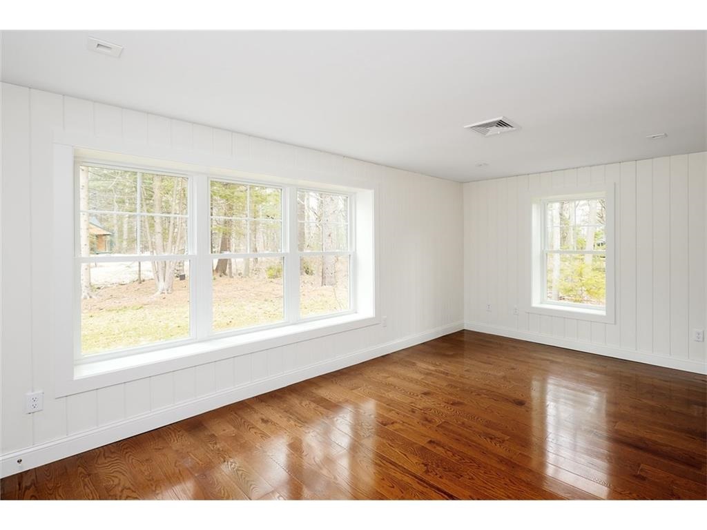 145 Shore Road, Unit 12 York, ME 03902 - Photo 16 of 34 Gallery Image 16