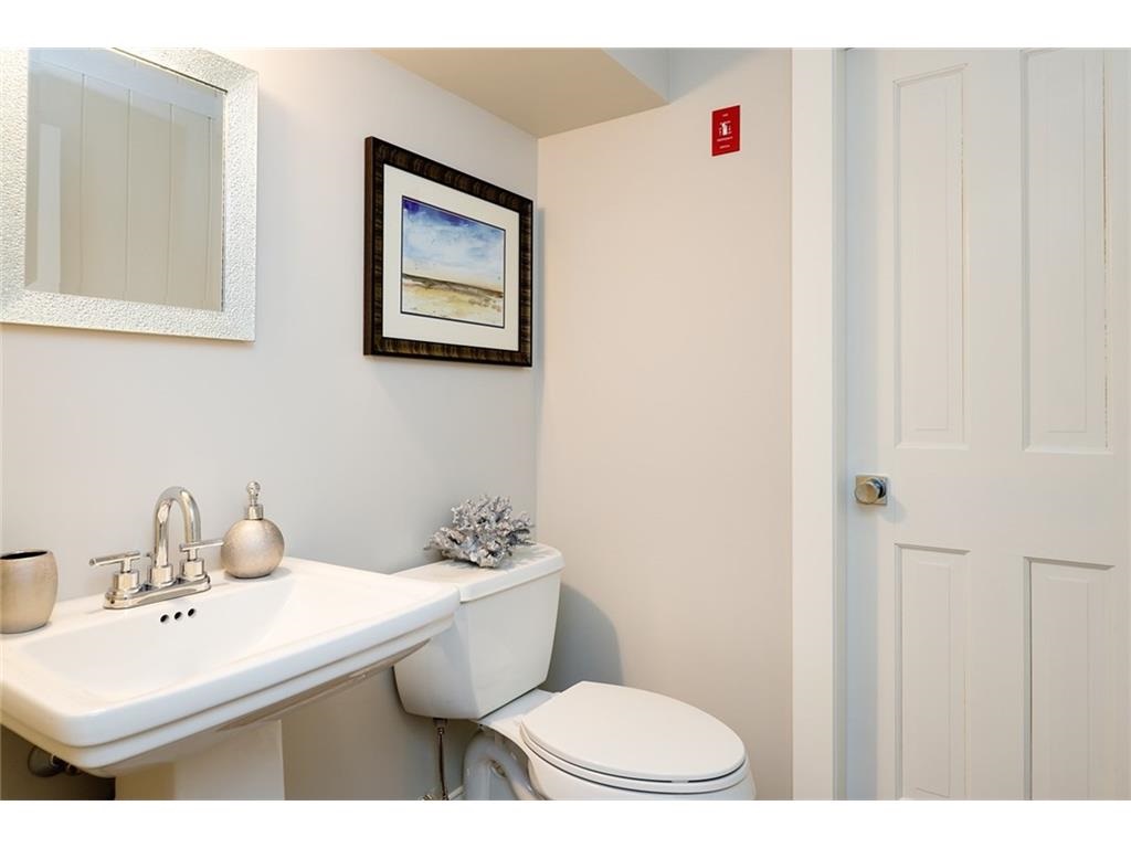 145 Shore Road, Unit 12 York, ME 03902 - Photo 19 of 34 Gallery Image 19