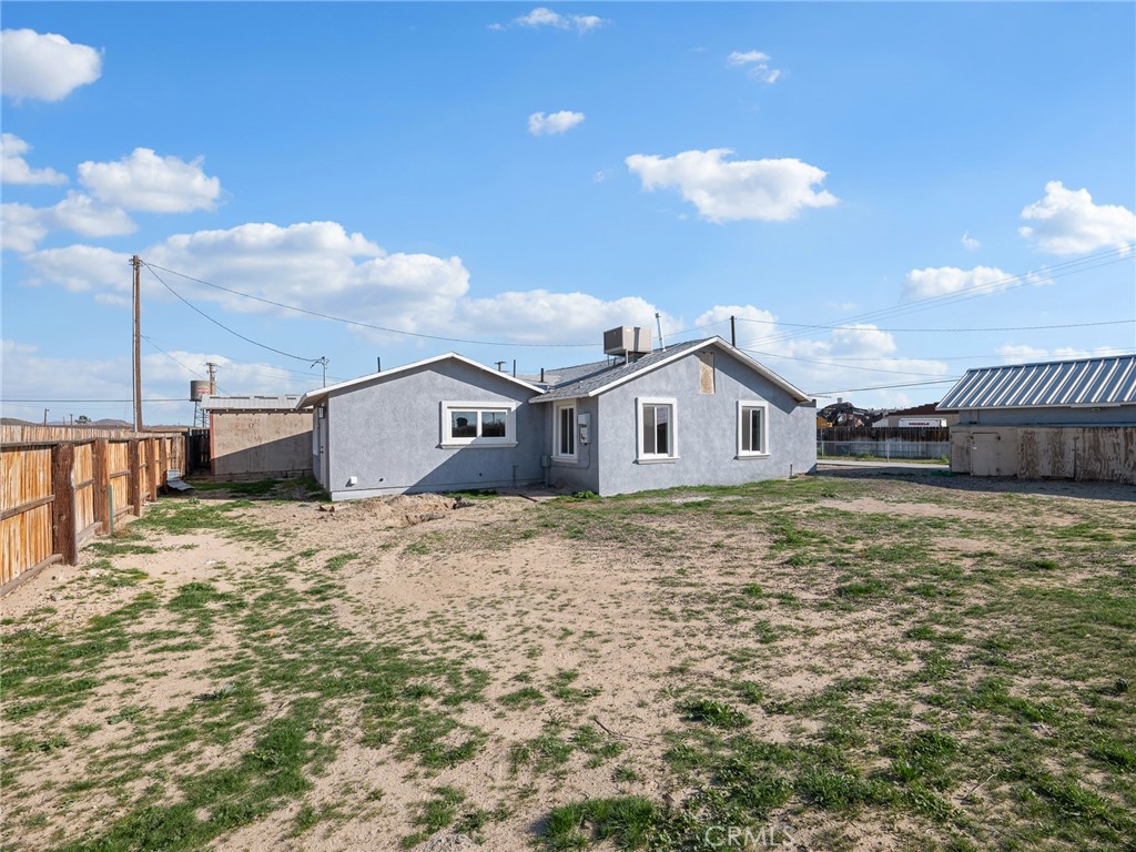 29246 Radio Barstow, CA 92311 - Photo 16 of 32