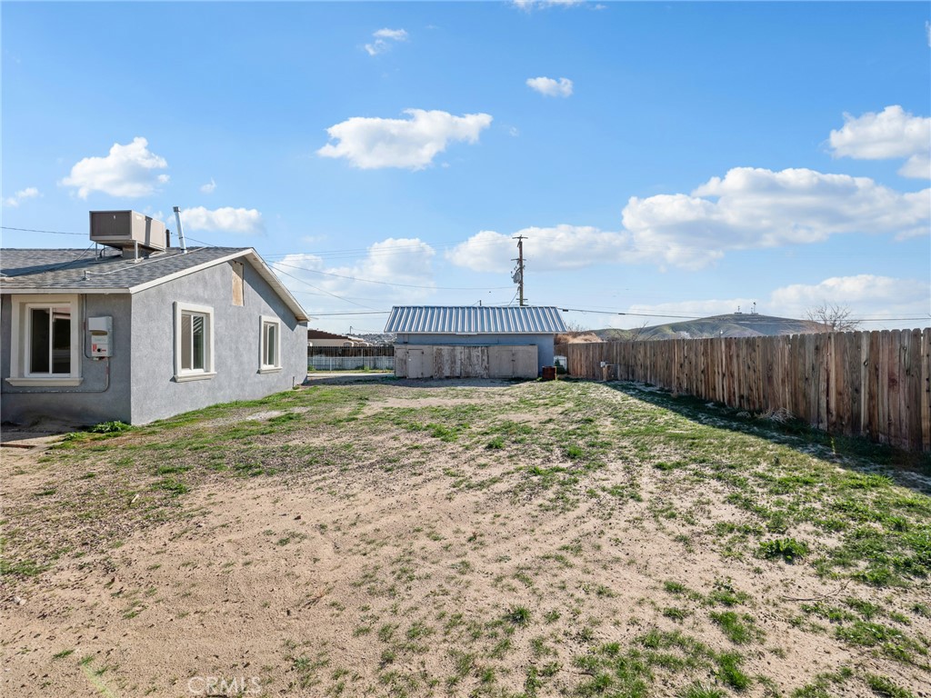 29246 Radio Barstow, CA 92311 - Photo 17 of 32