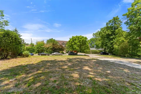 $1,299,000 | 819 The Crescent, Mamaroneck, NY 10543