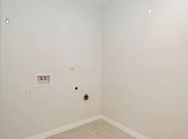 $1,800 | 112 Sierra Madre Street, Payne Springs, TX 75156