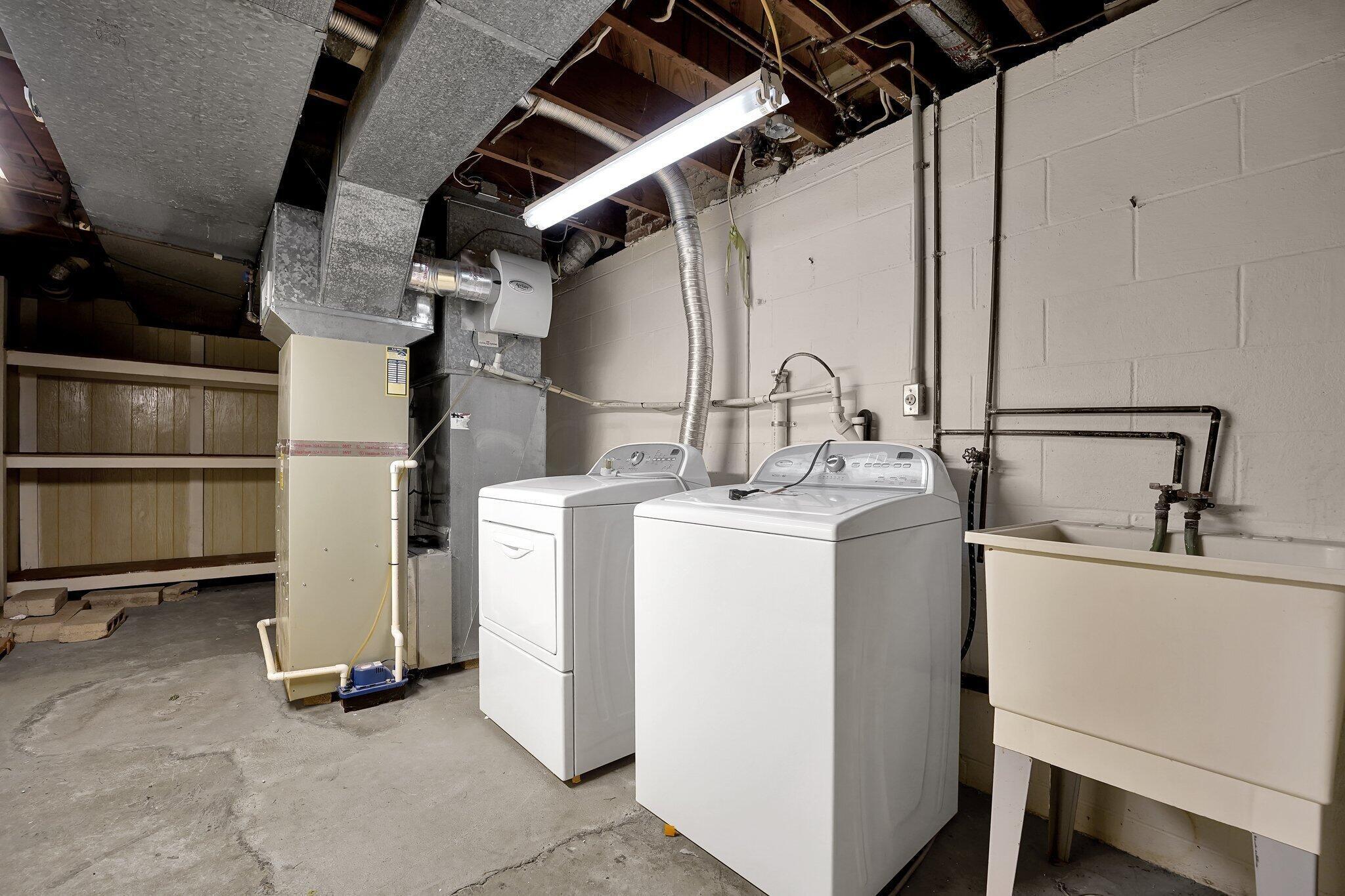 2247 Lytham Road Columbus, OH 43220 - Photo 21 of 24 Laundry Rm.