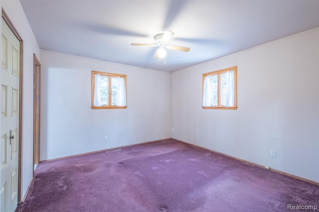 11046 Fenton Road Fenton, MI 48430 - Photo 13 of 24