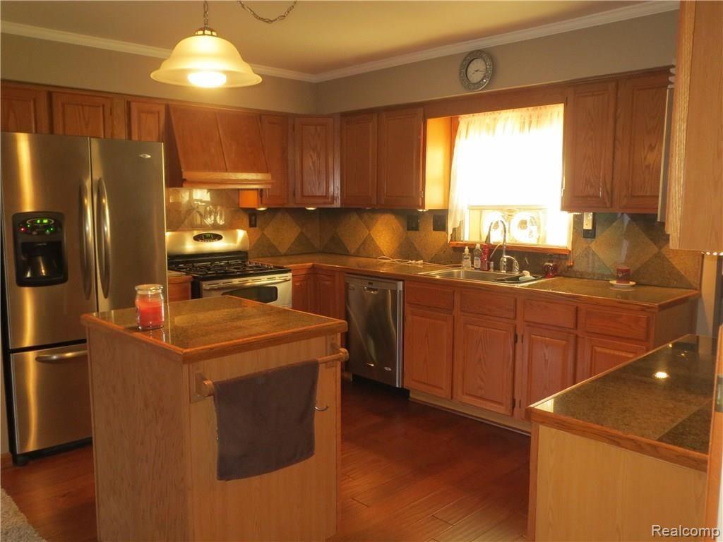255 West Burns Line Road Melvin, MI 48454 - Photo 7 of 47 IMG_1060.JPG