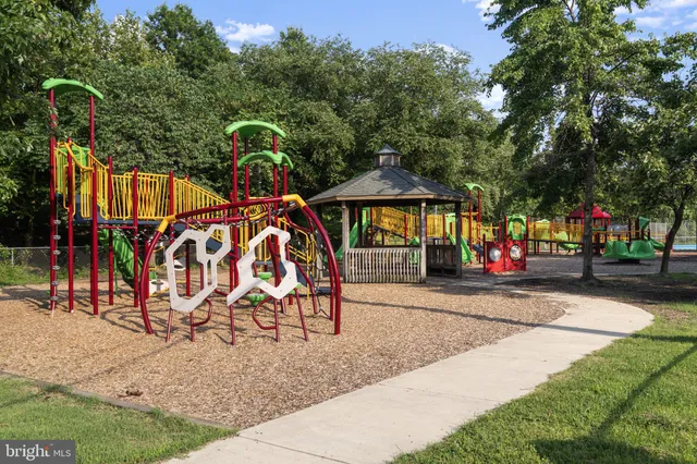 $1,599,900 | 1610 12th Street South, Arlington, VA 22204