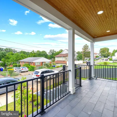 $1,599,900 | 1610 12th Street South, Arlington, VA 22204