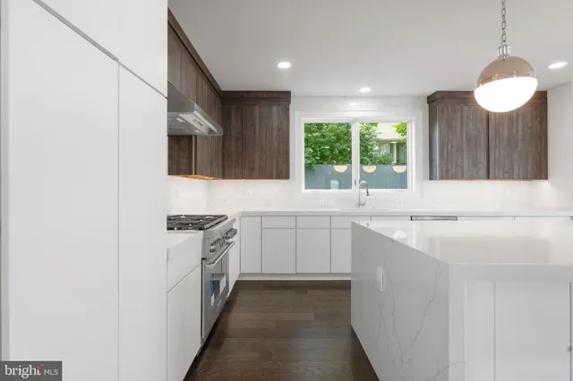 $1,599,900 | 1610 12th Street South, Arlington, VA 22204