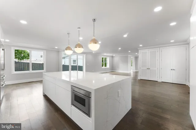 $1,599,900 | 1610 12th Street South, Arlington, VA 22204