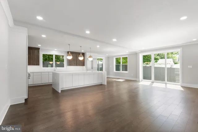 $1,599,900 | 1610 12th Street South, Arlington, VA 22204