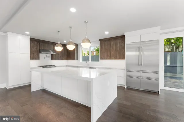 $1,599,900 | 1610 12th Street South, Arlington, VA 22204