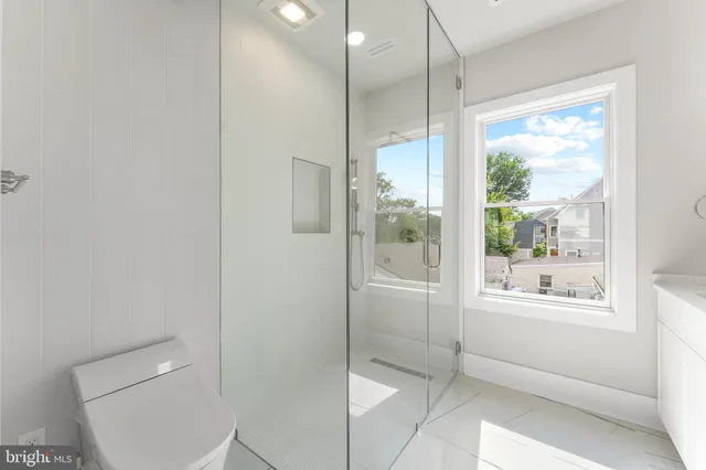 $1,599,900 | 1610 12th Street South, Arlington, VA 22204