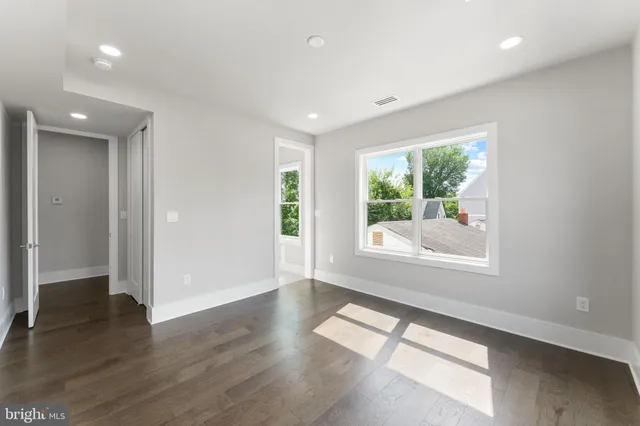 $1,599,900 | 1610 12th Street South, Arlington, VA 22204