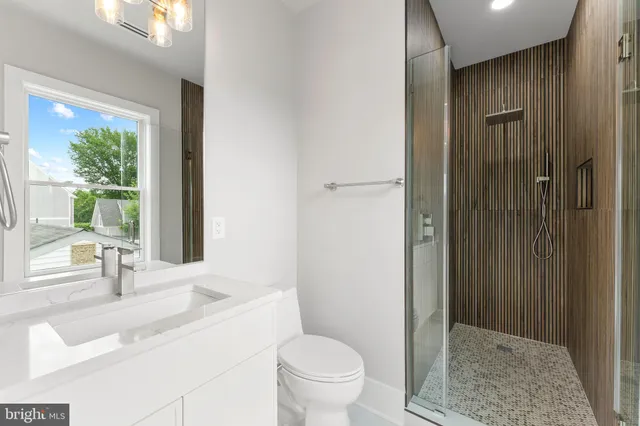 $1,599,900 | 1610 12th Street South, Arlington, VA 22204