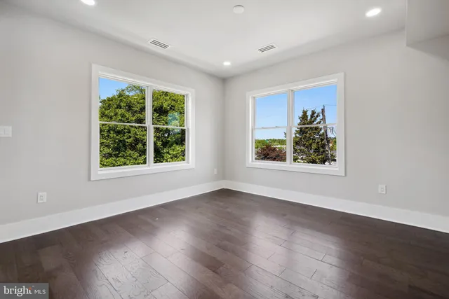 $1,599,900 | 1610 12th Street South, Arlington, VA 22204