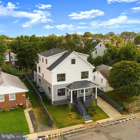 $1,599,900 | 1610 12th Street South, Arlington, VA 22204
