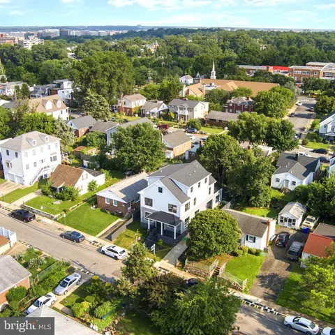 $1,599,900 | 1610 12th Street South, Arlington, VA 22204