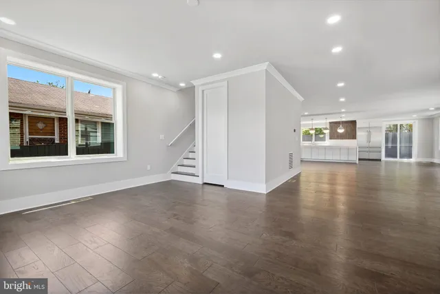 $1,599,900 | 1610 12th Street South, Arlington, VA 22204