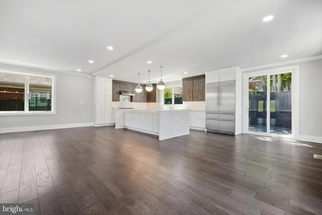 $1,599,900 | 1610 12th Street South, Arlington, VA 22204