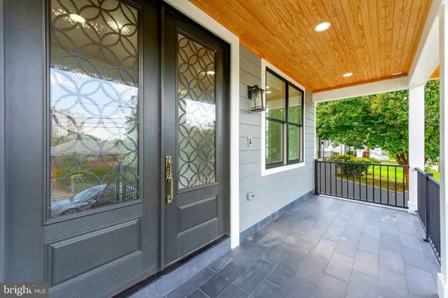 $1,599,900 | 1610 12th Street South, Arlington, VA 22204