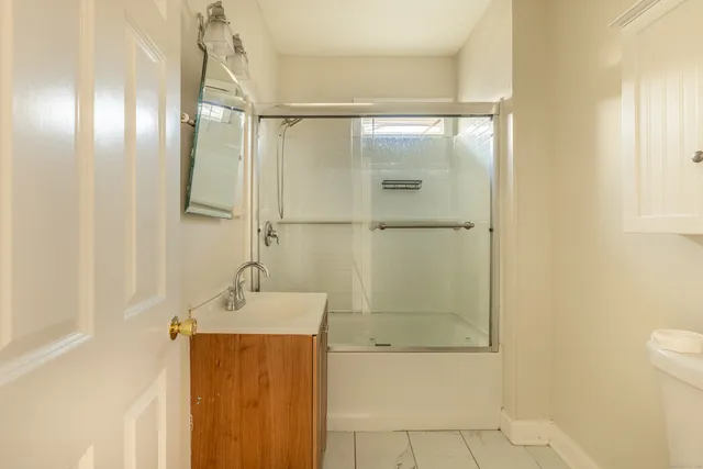 $2,000 | 25 Hunting Street, Bridgeport, CT 06606