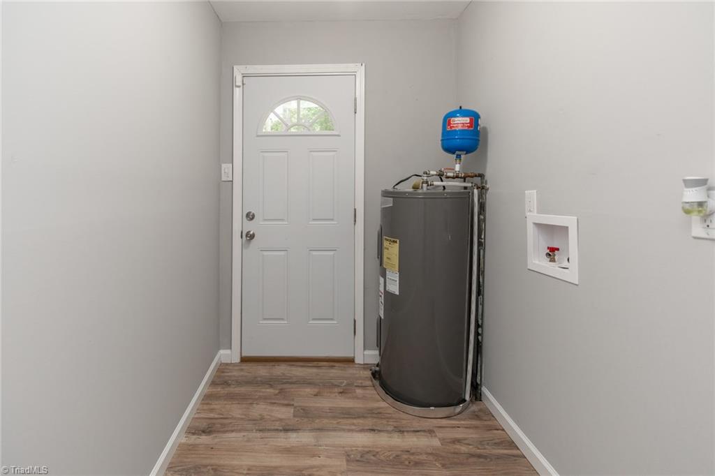 770 Frank Hulin Road Lexington, NC 27295 - Photo 22 of 26 Laundry room