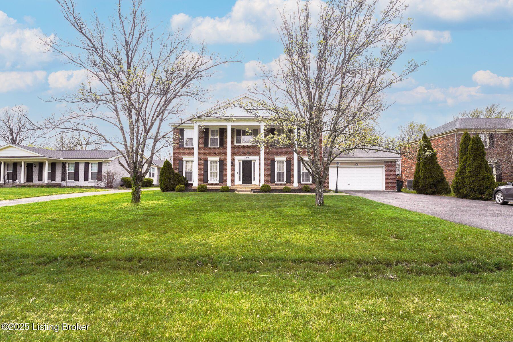 308 Moser Road Louisville, KY 40223 - Photo 2 of 37 photo_online_001