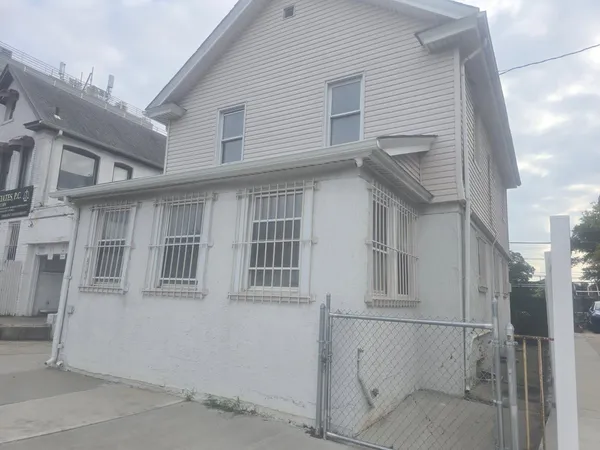 a view of a house
